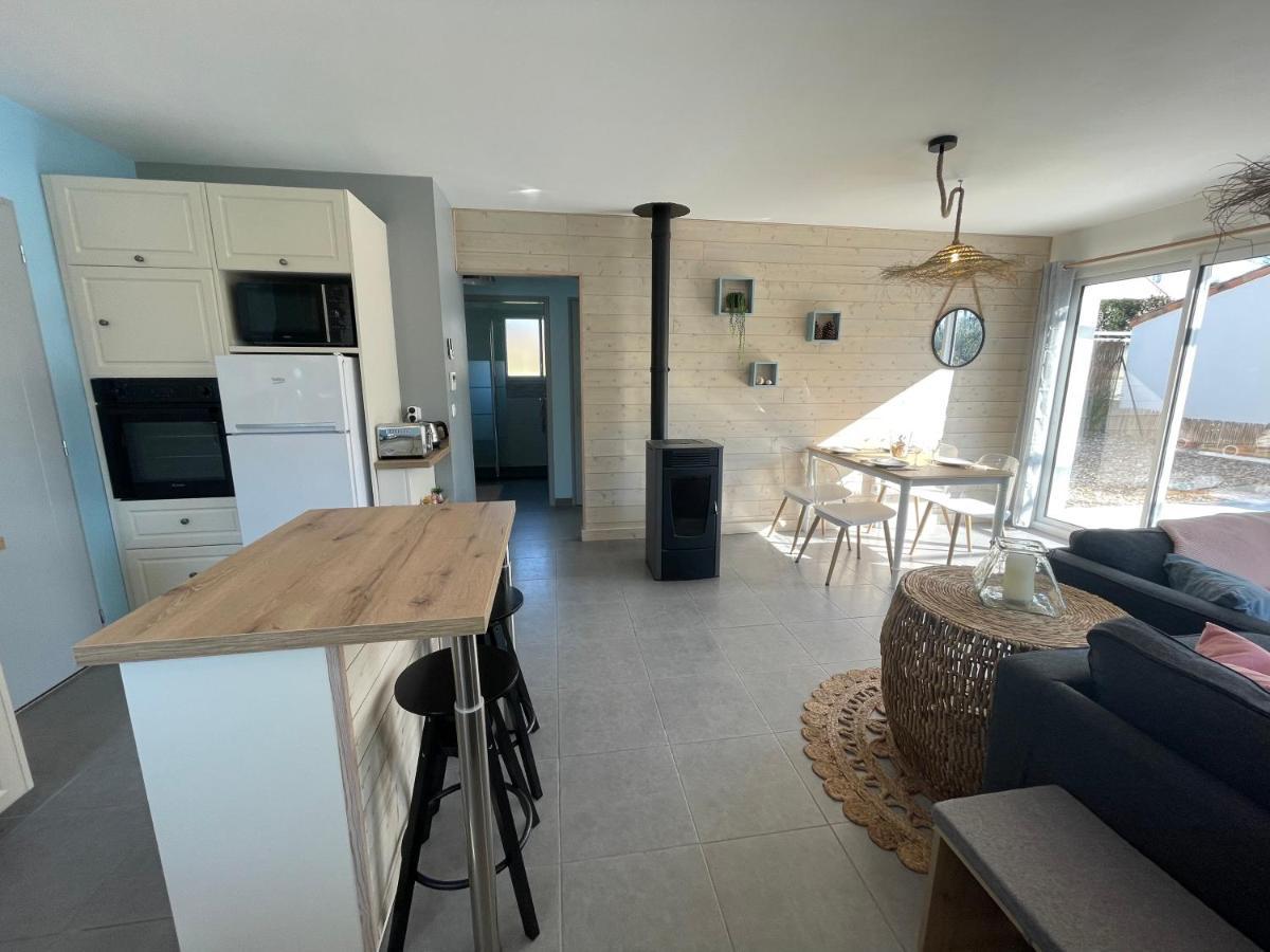 Maison Au Calme Pres Des Plages Poiroux Esterno foto