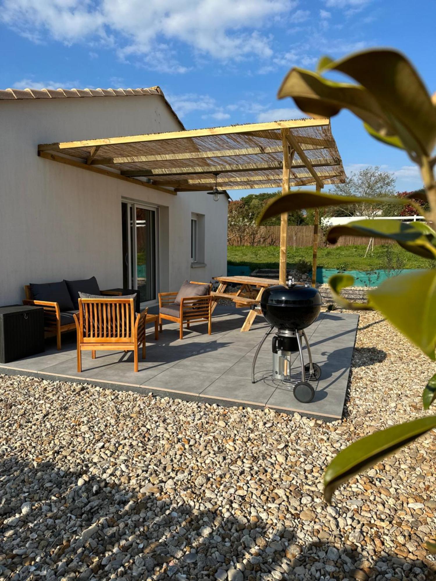 Maison Au Calme Pres Des Plages Poiroux Esterno foto